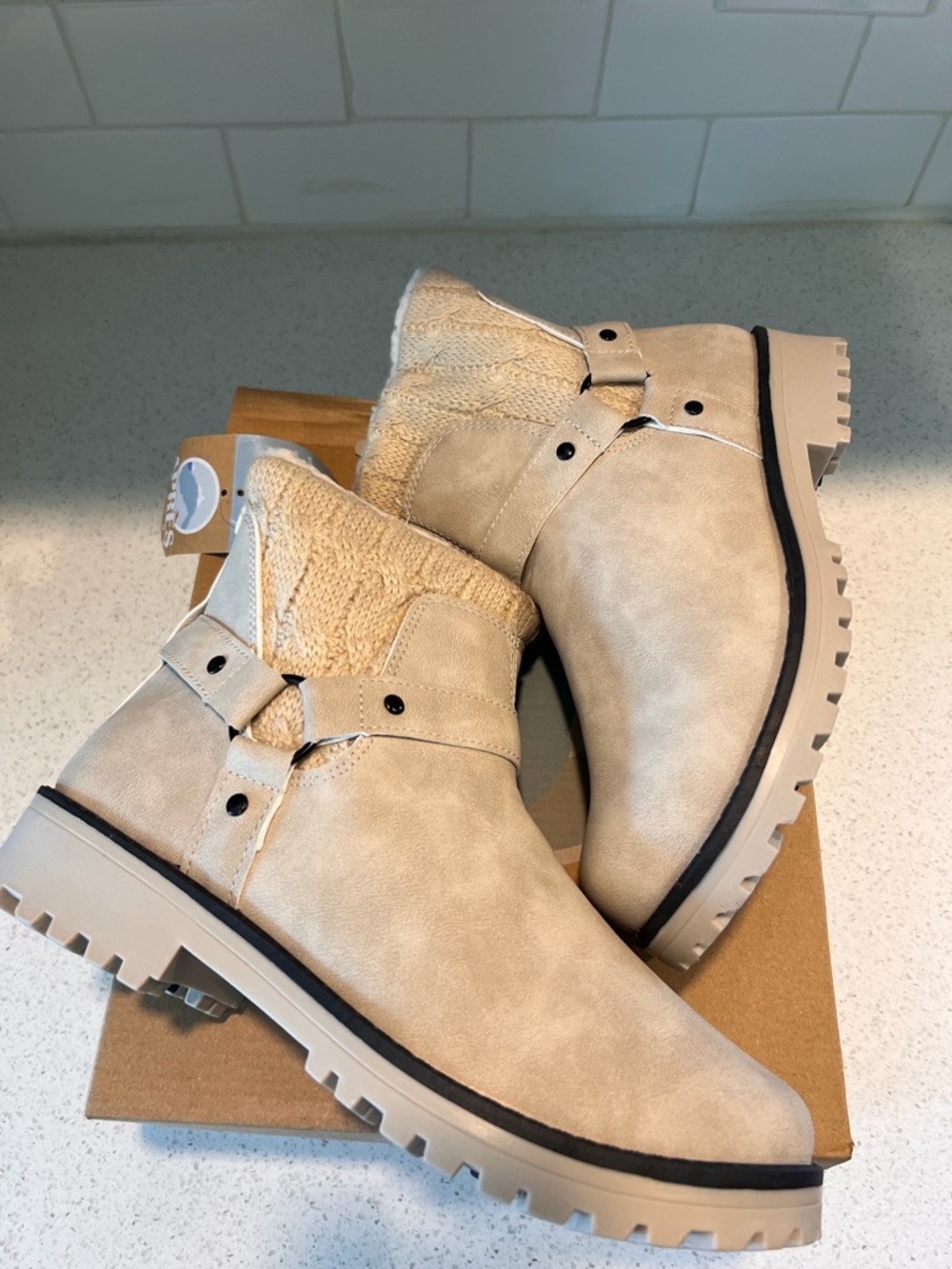 Light Taupe Women's Boots - Size 8 - Picture 5 of 5